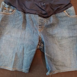 Liz Lange maternity for Target denim shorts size 8